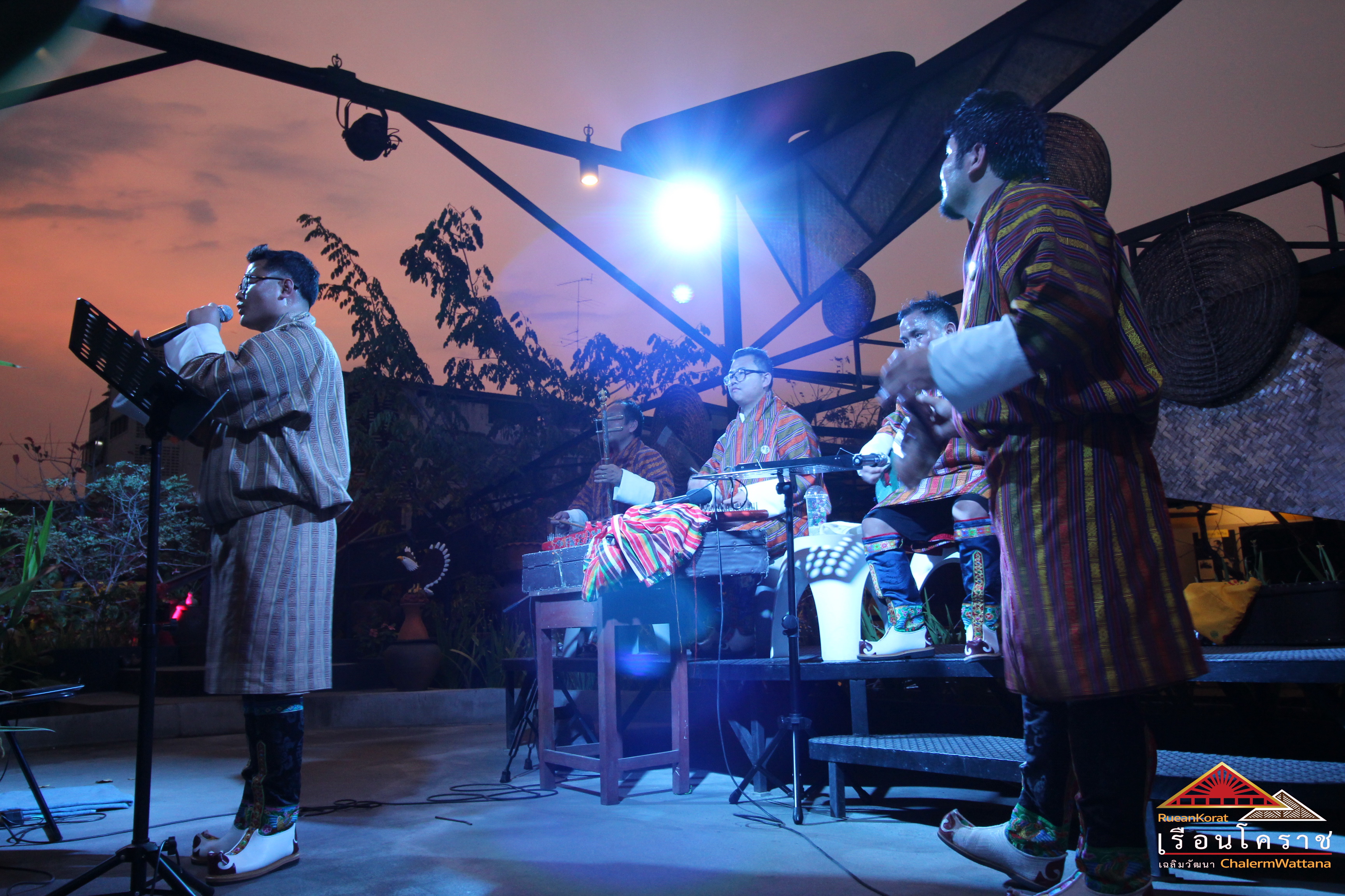 เรือนโคราช